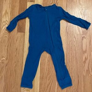Emerald Kyte baby full zip onesie 12-18 months.